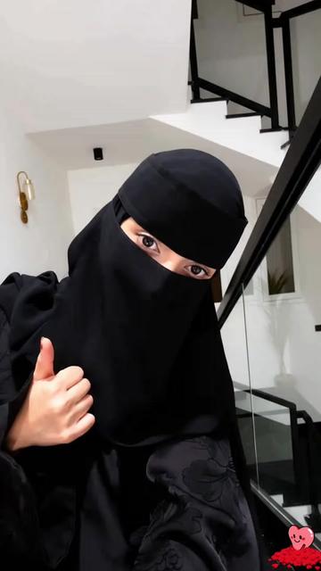 @ملاك على هيئه بشر ❤️