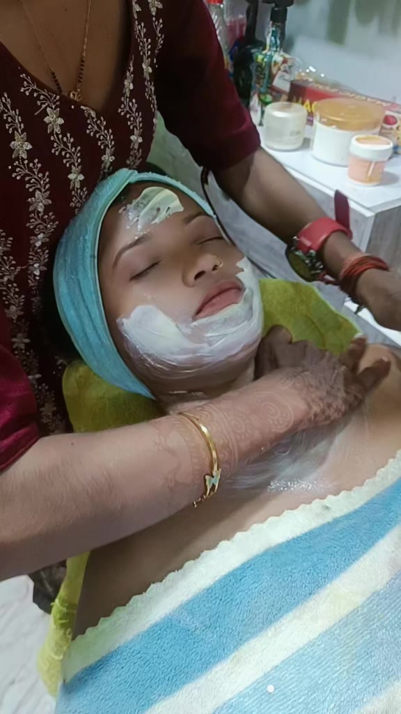 @Yadav beauty parlour