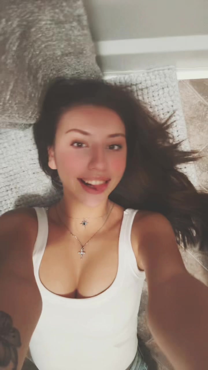 @𝓑𝓮𝓵𝓵𝓪