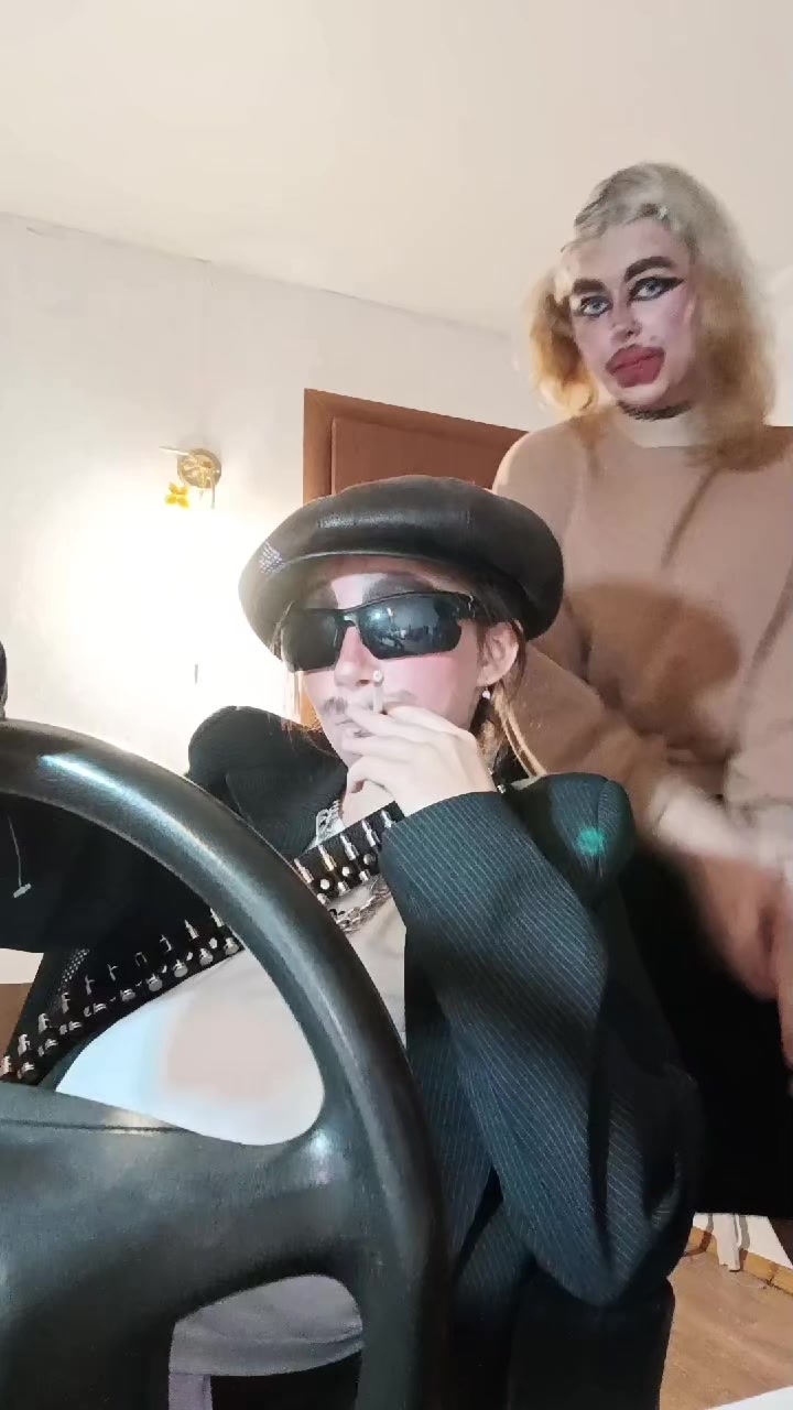 @𝕍𝕚𝕟𝕟𝕚⚔@