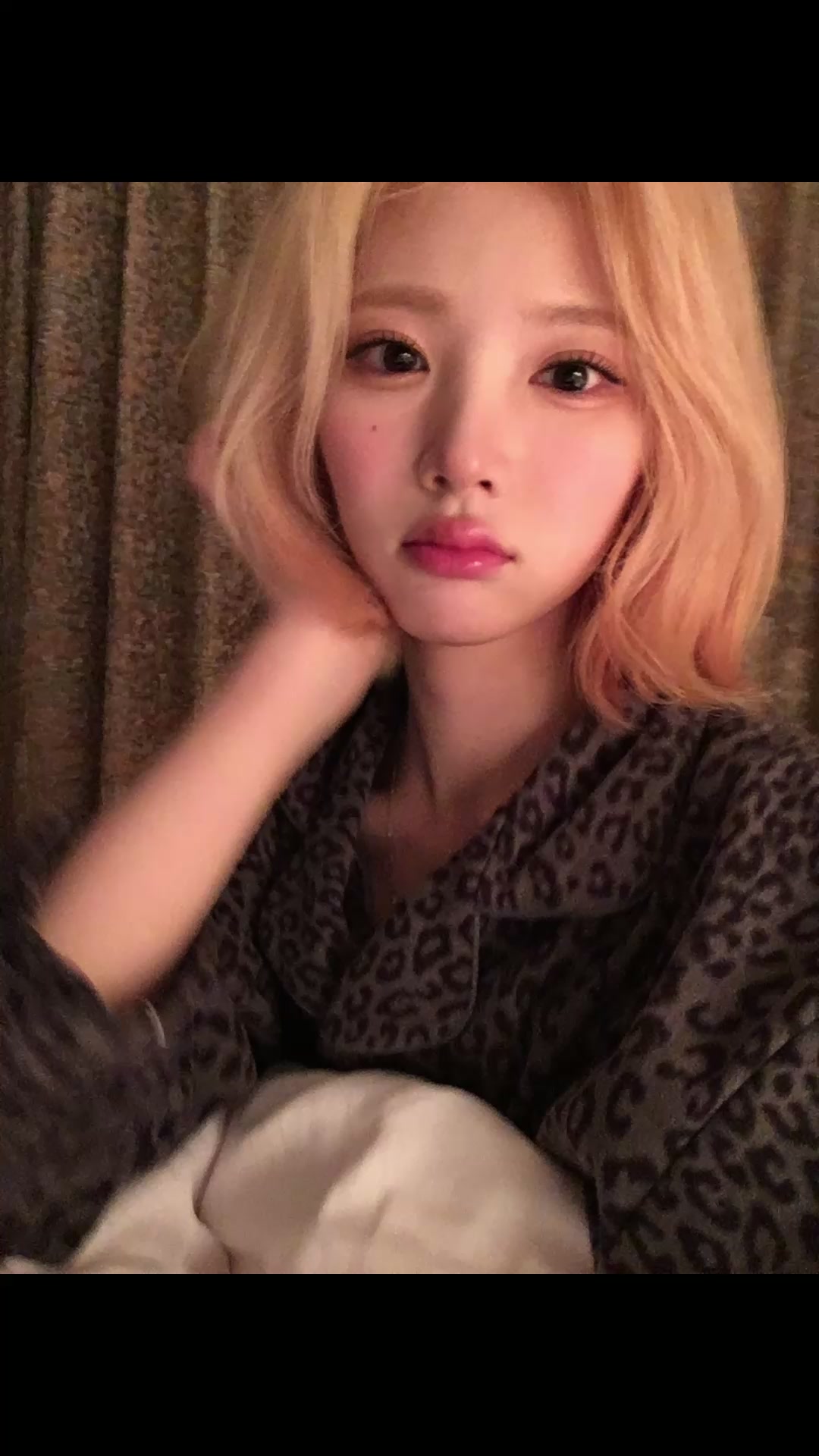 @T