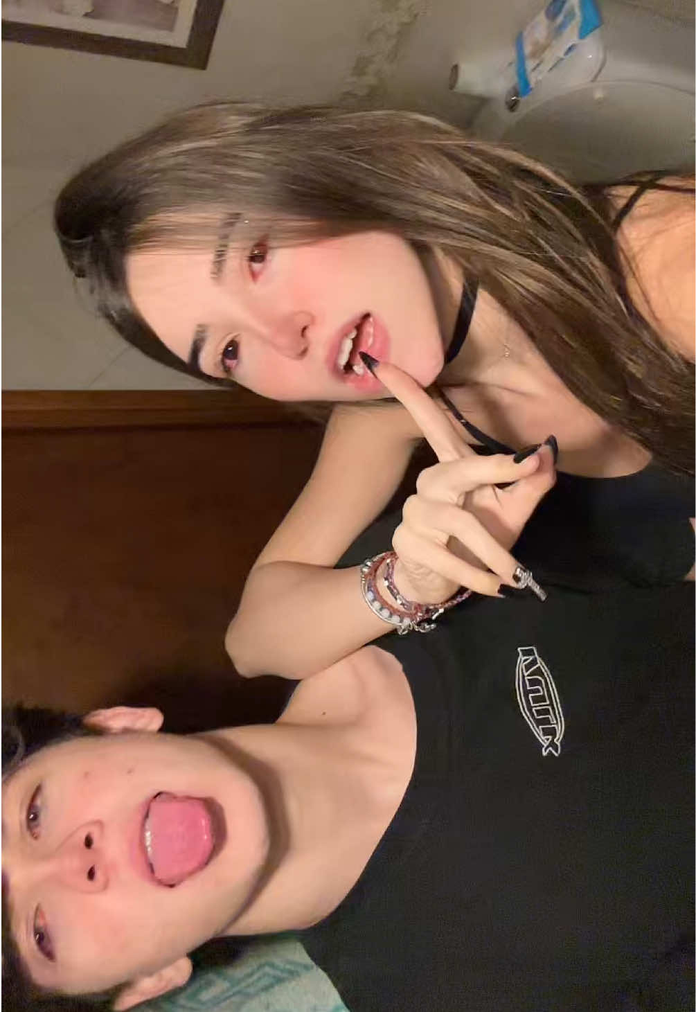 @julie★⭑