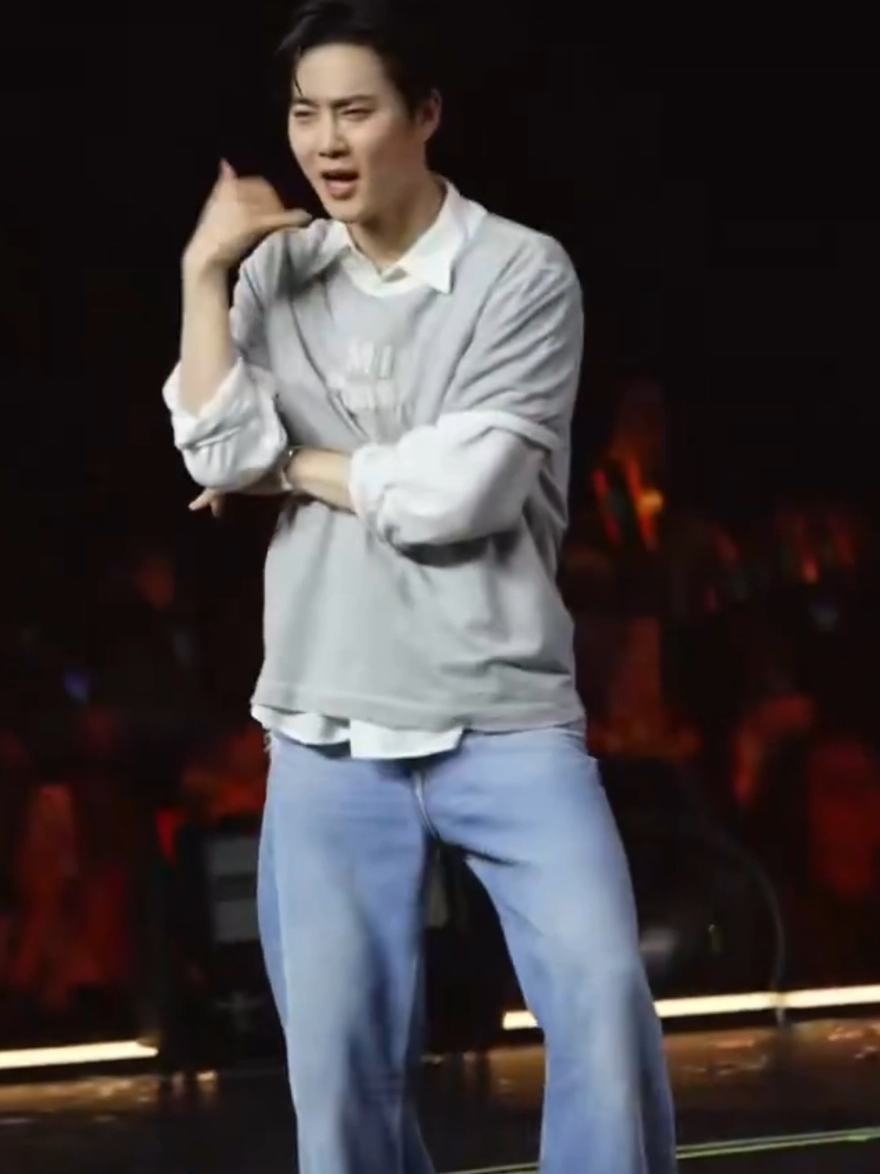 @EXO
