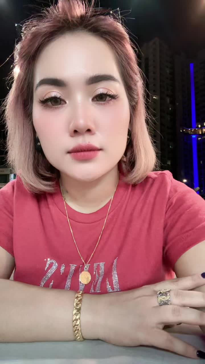 @qυєєηη_єукα👑