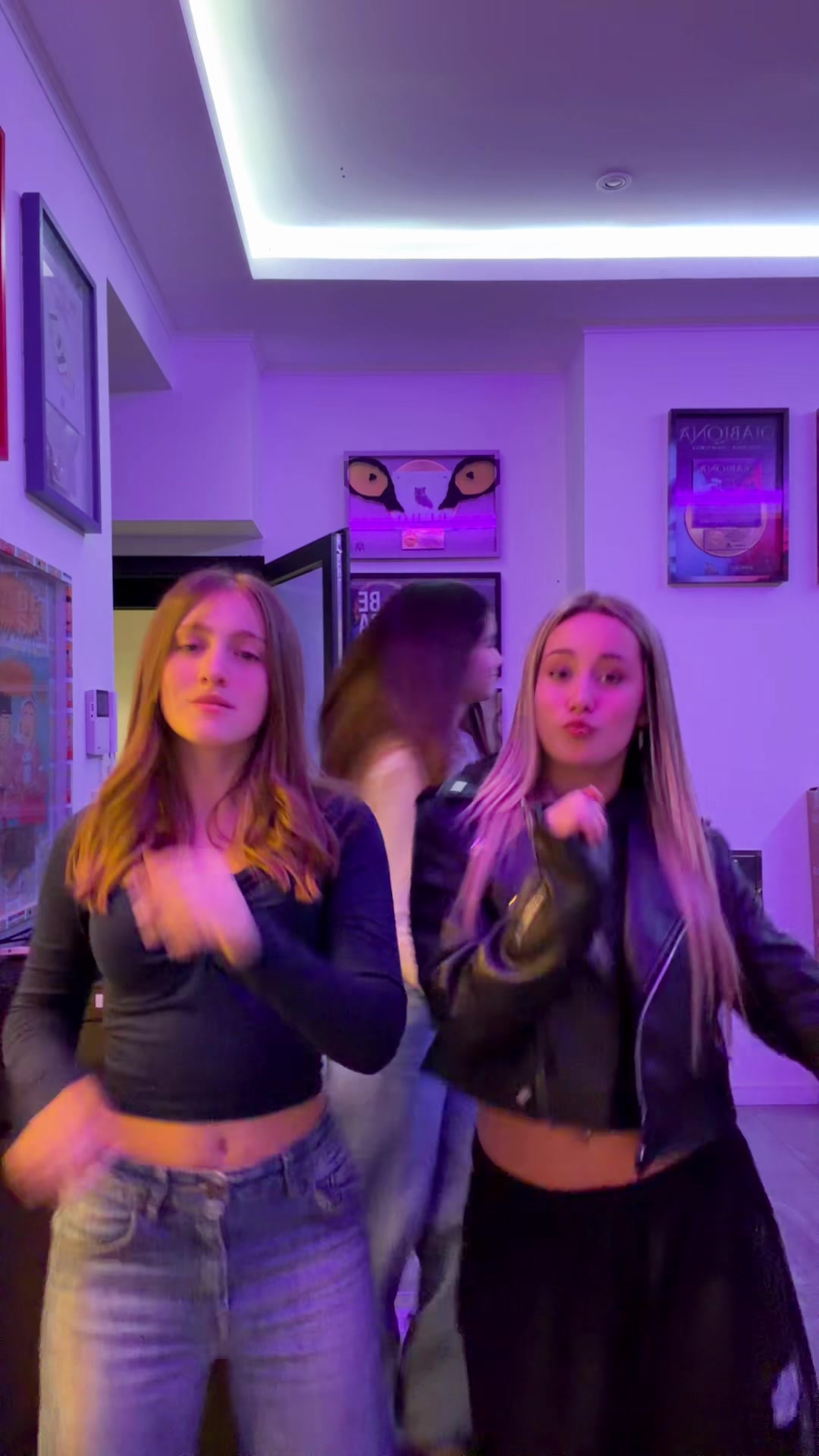 @kendra_lovee