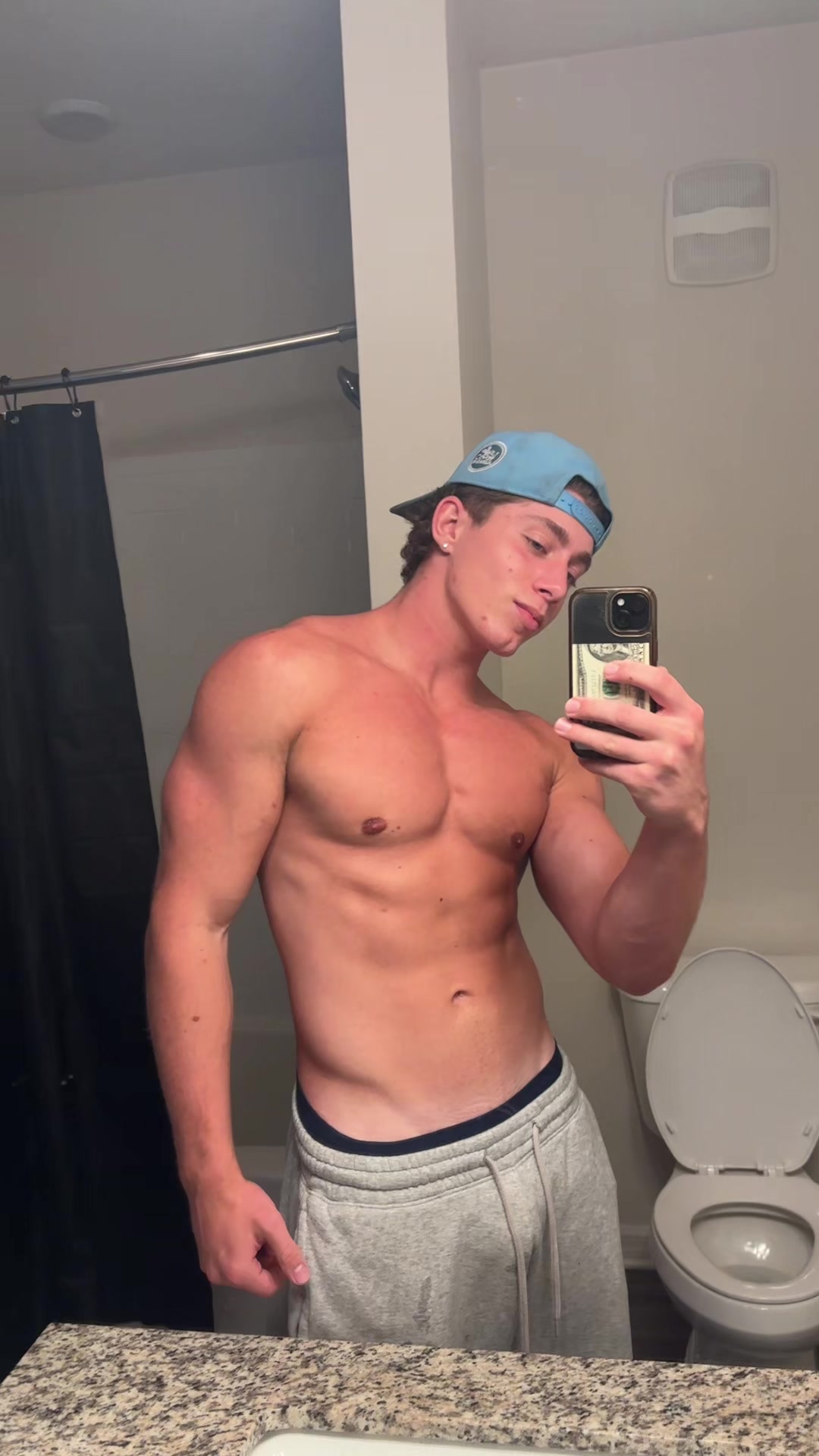 @Orulz