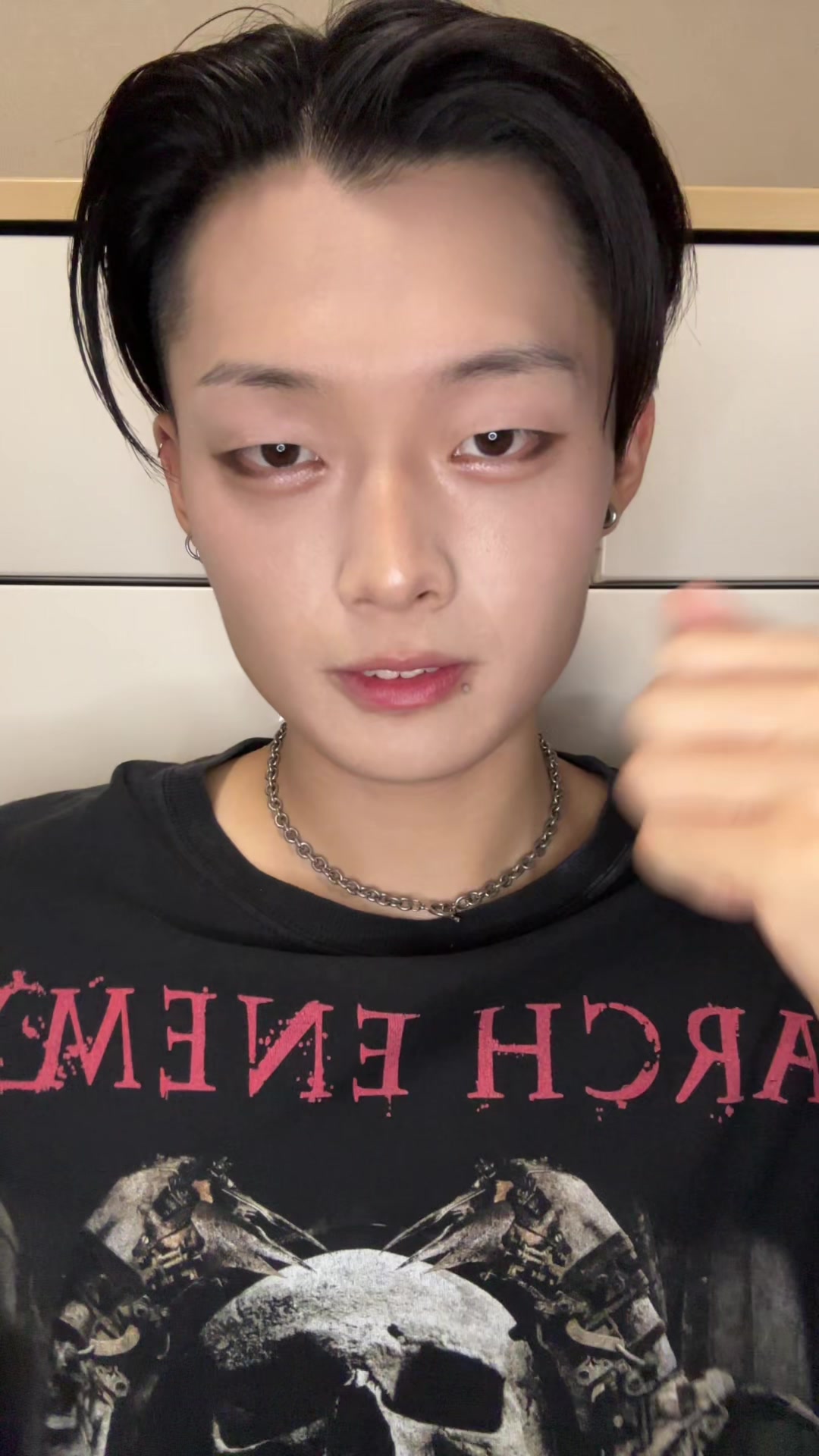 @h b