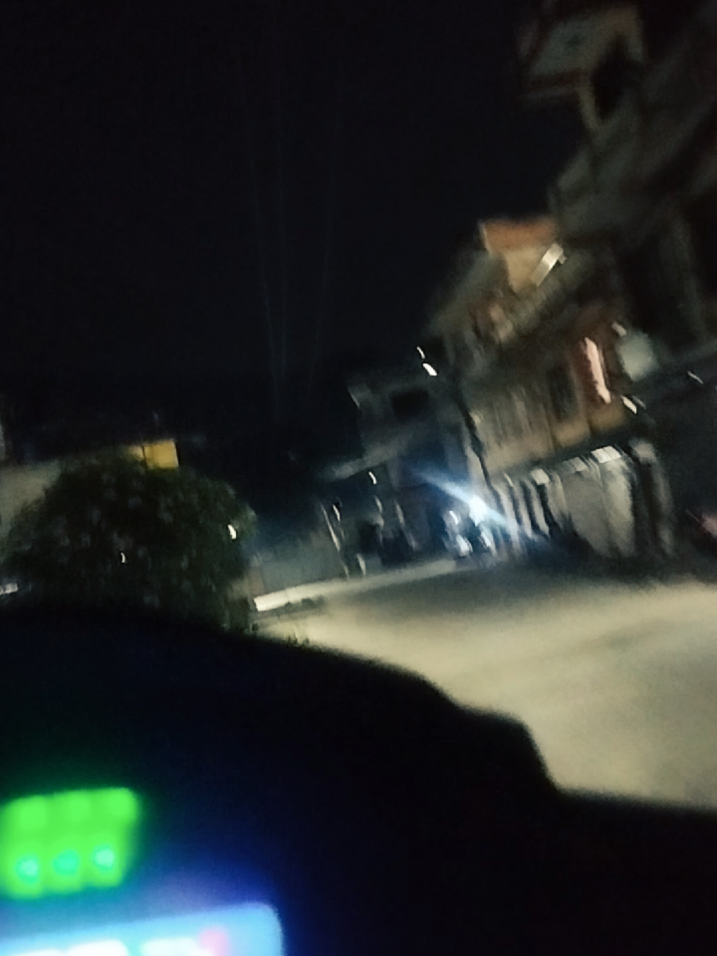 @अधुरो सपनाको धनी