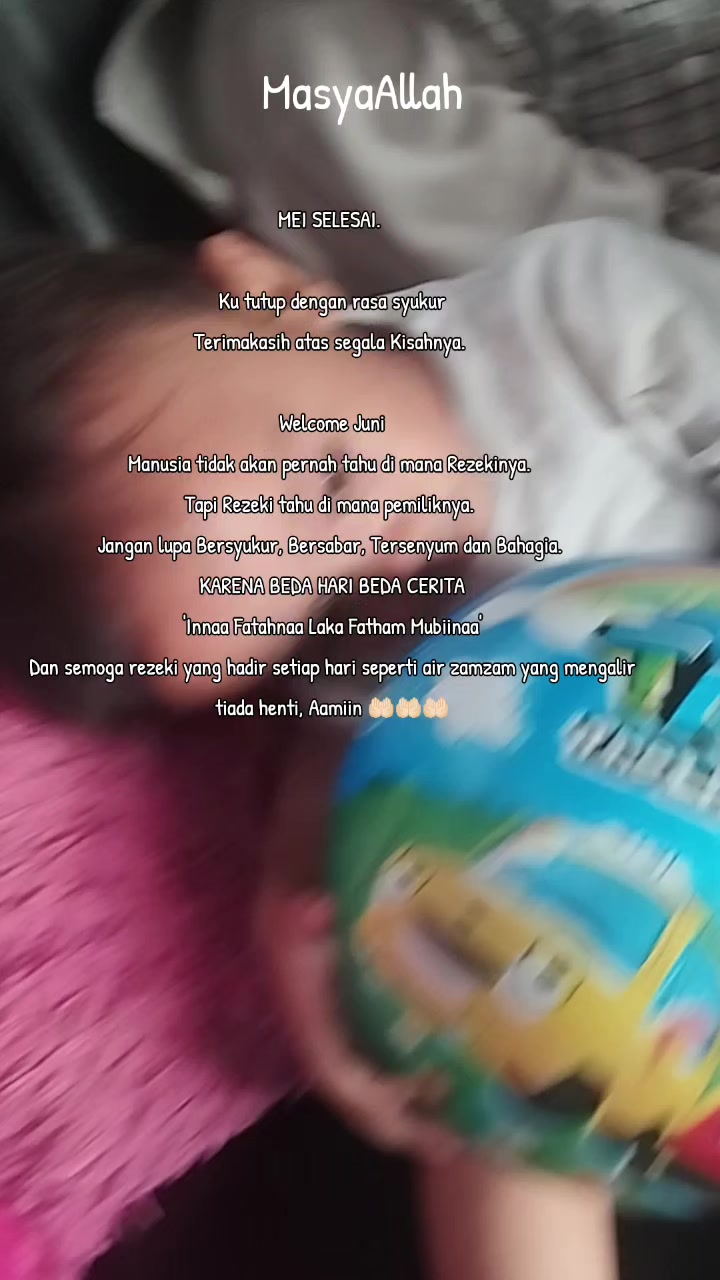 @momhie