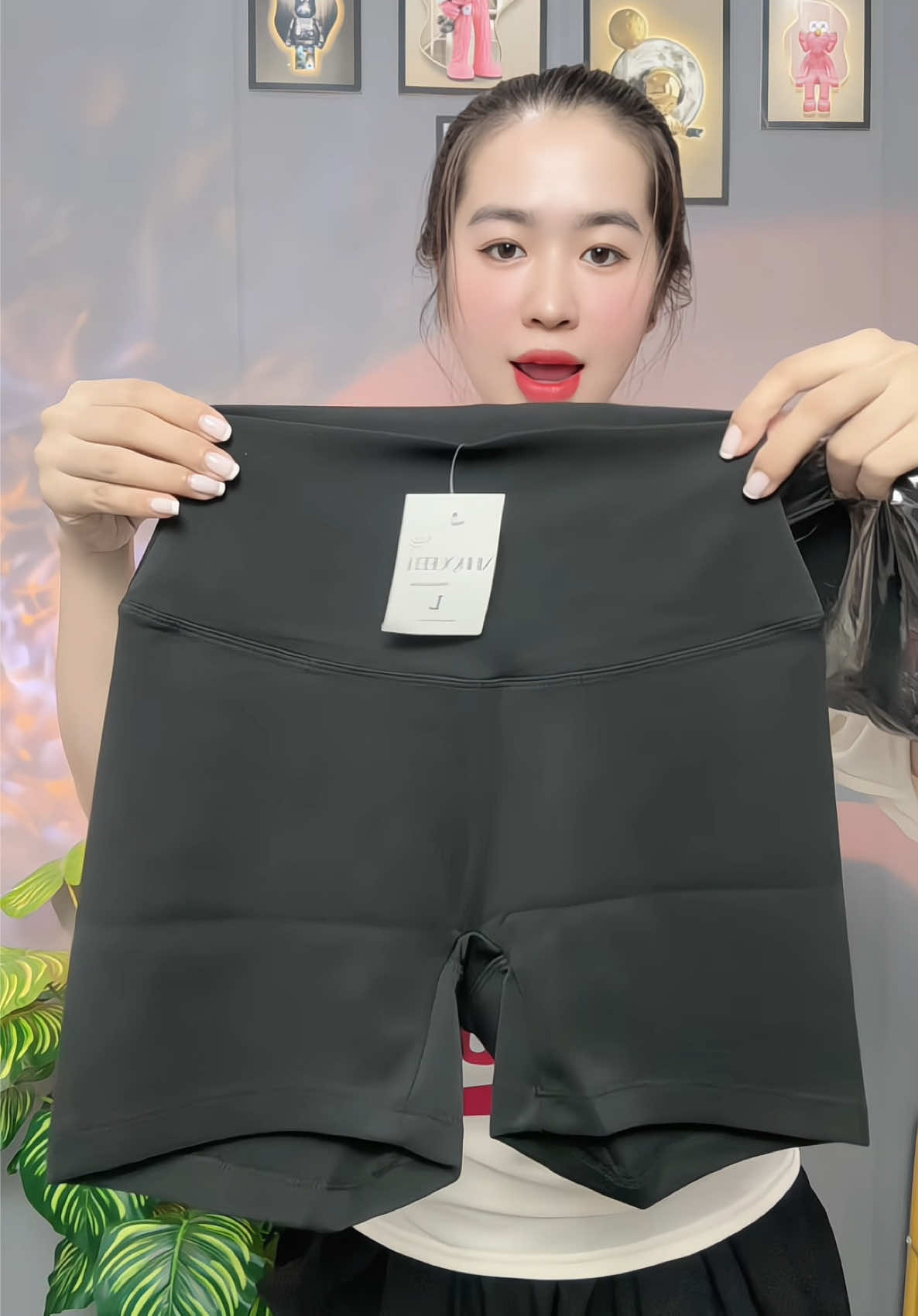 @Như &Yacute; Shop