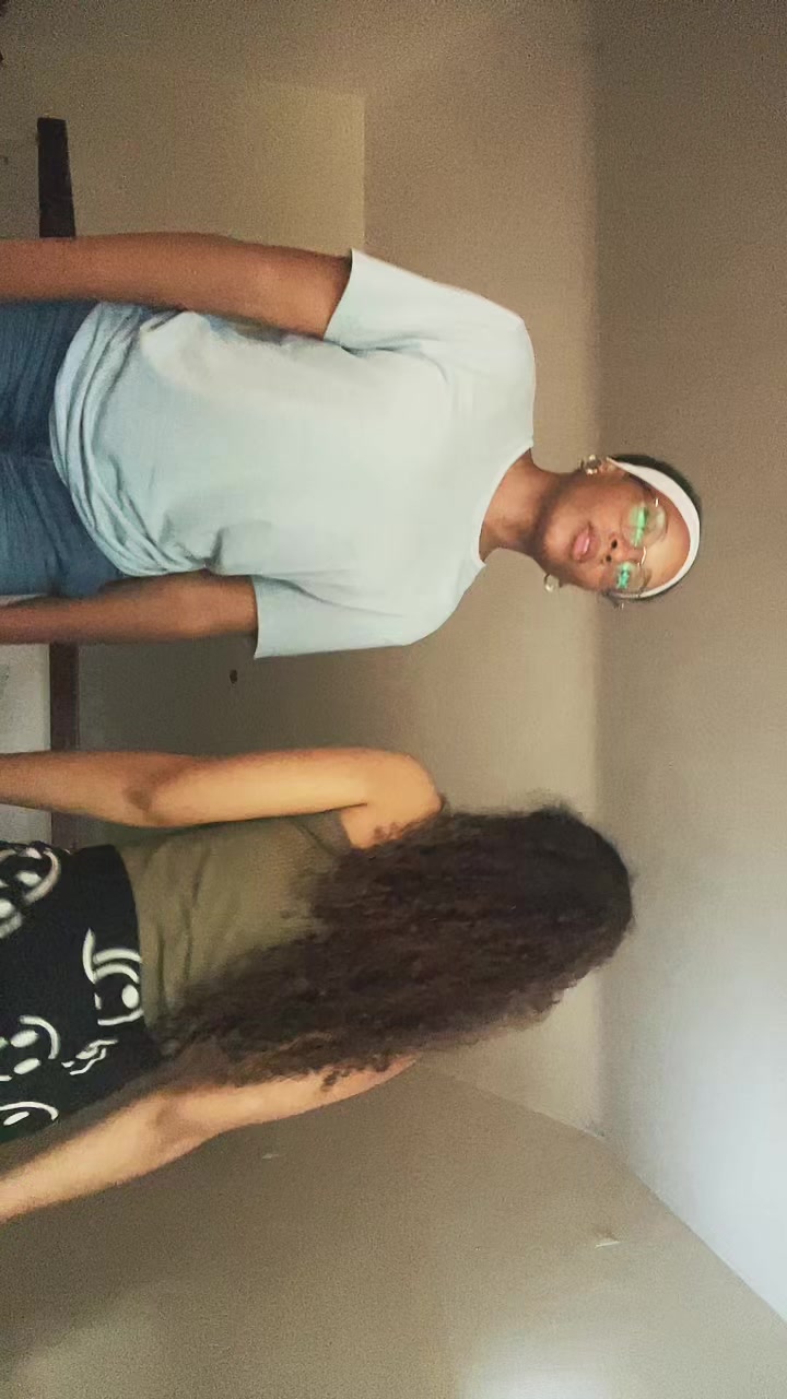 @Anika_idriss