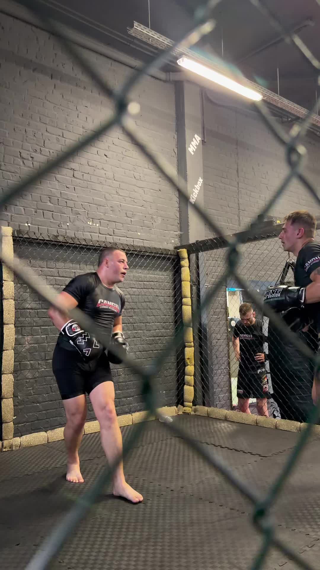 @Danu-SPARTANU👊💪💪🇲🇩🦍
