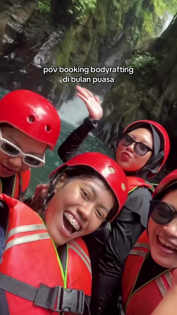 @Curug Naga Treking Bodyrafting