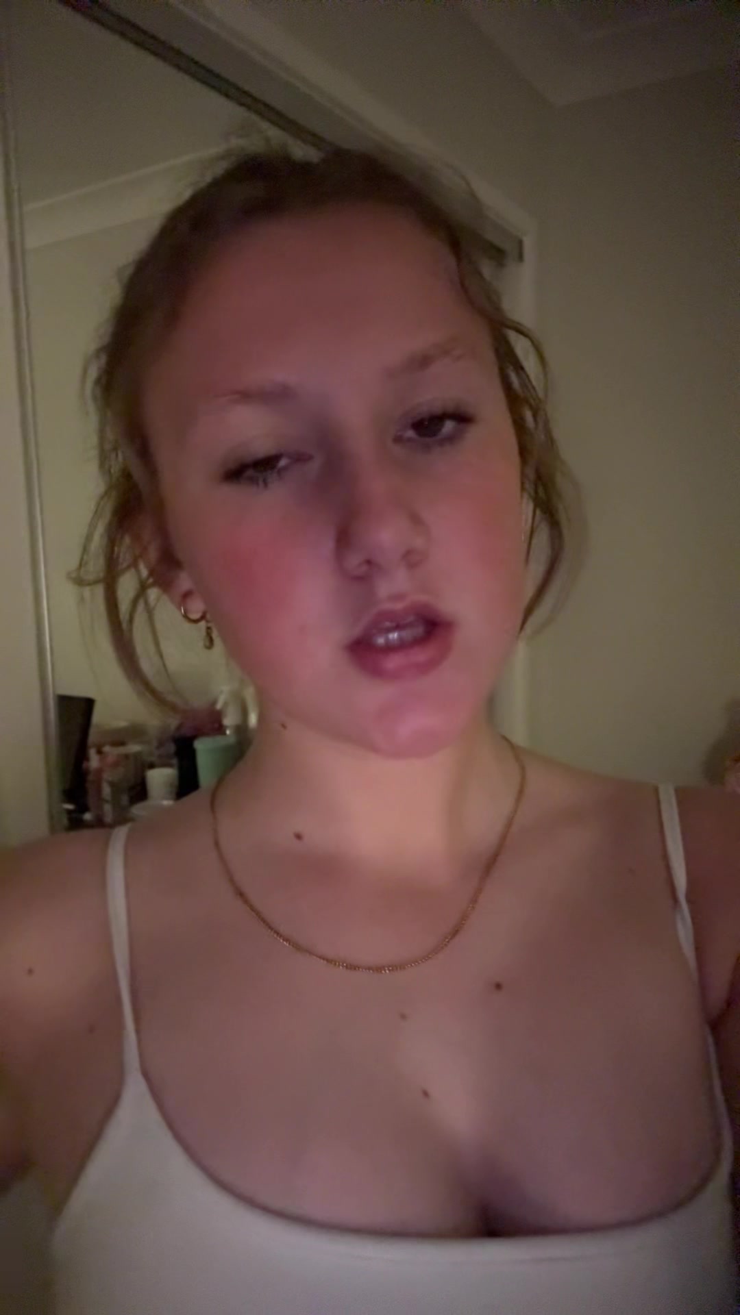 @Lara