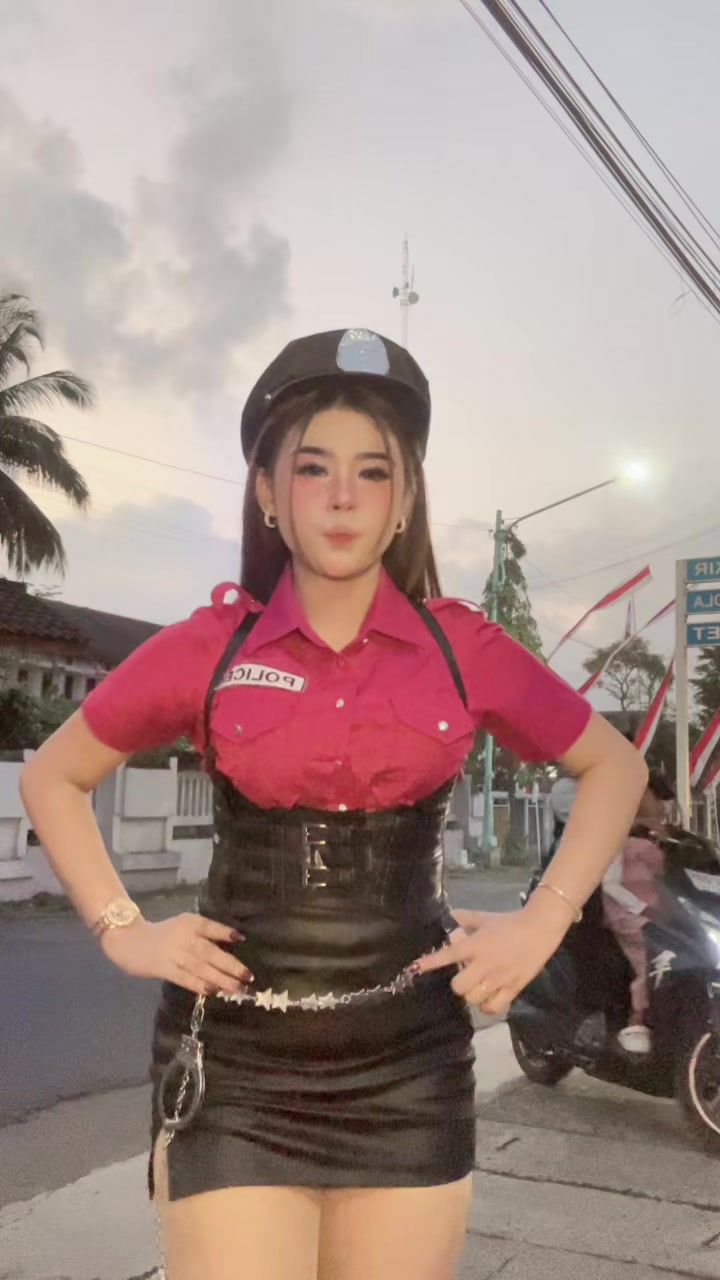 @dipoo