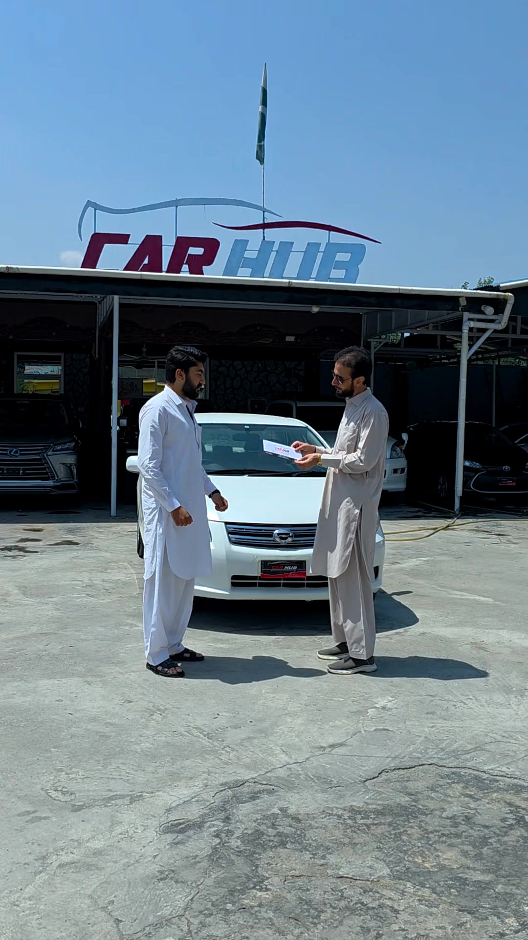 @CAR HUB