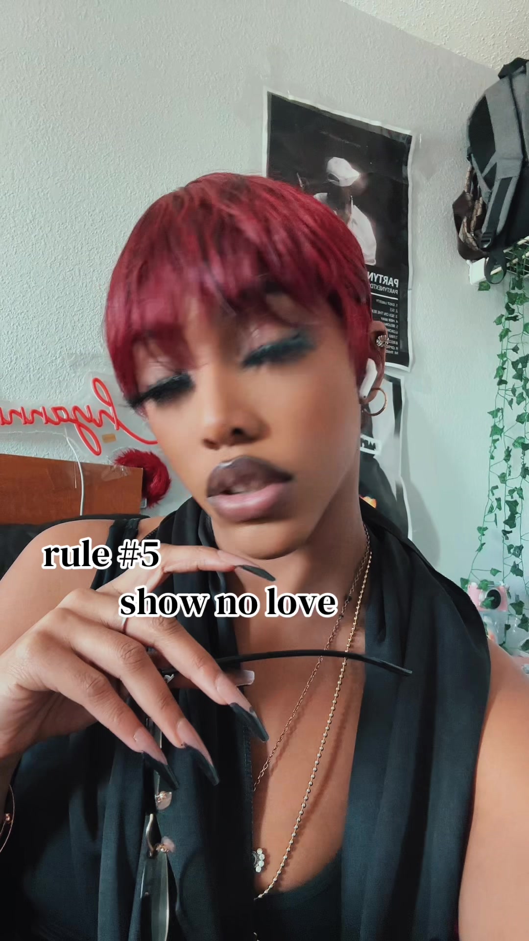 @emoHoodbarbie🤘🏾🖤💋