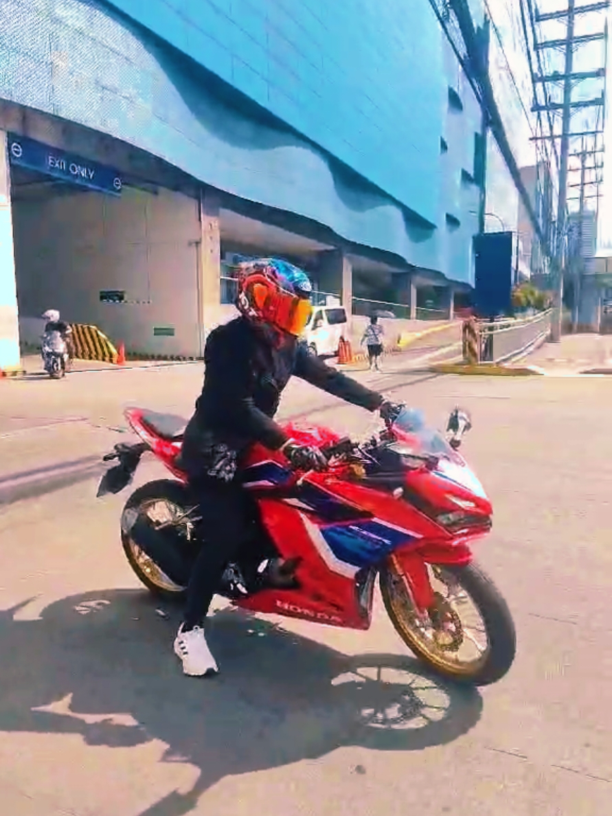 @The Fiery Rider🏍