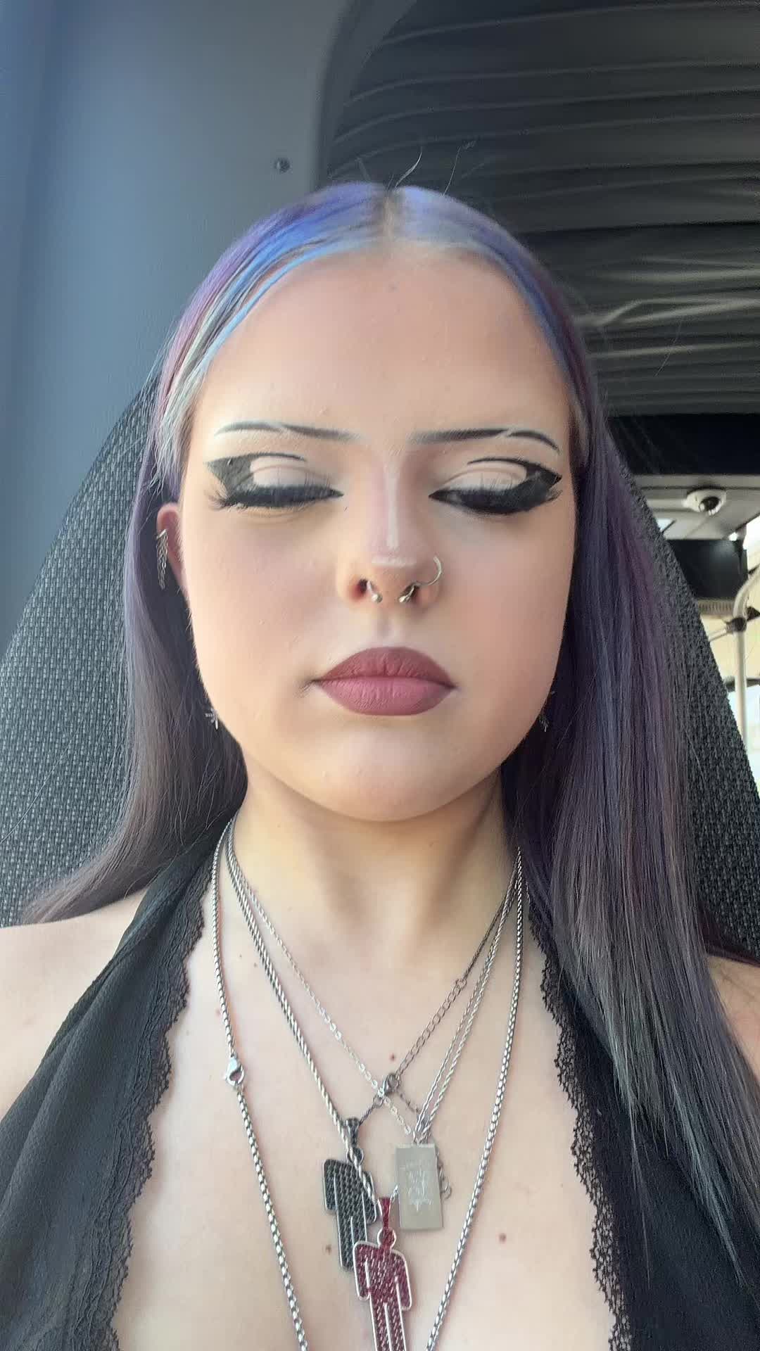 @⚢