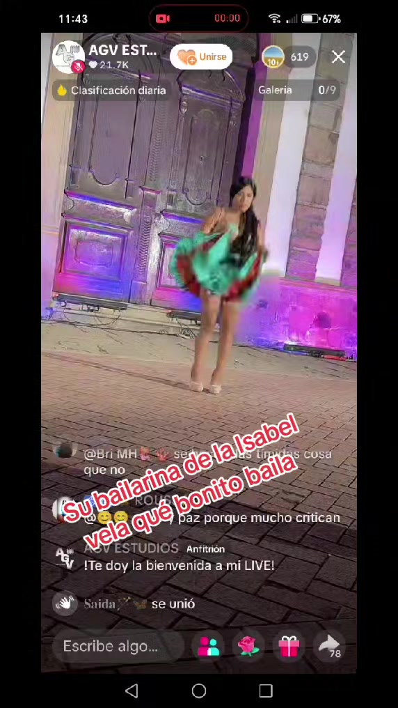 @Selena