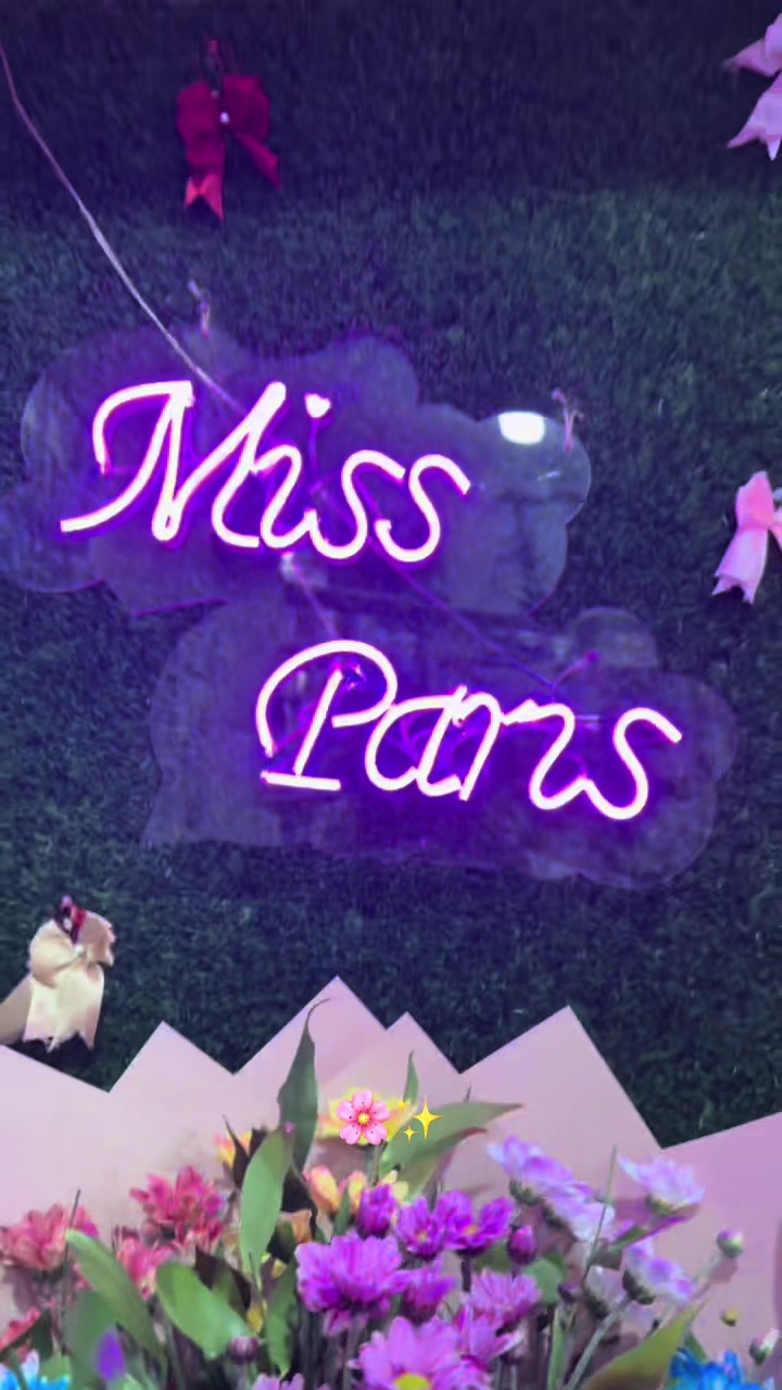 @✨Miss Paris✨