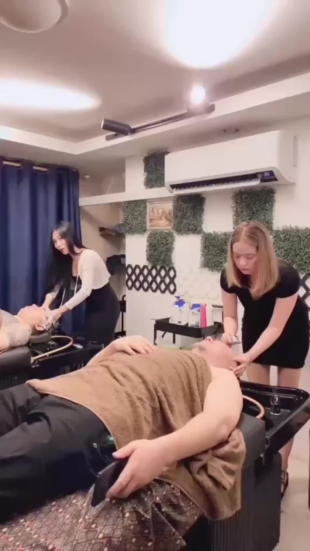 @ថៅកែ Pich កាត់សក់បុរស💈💈