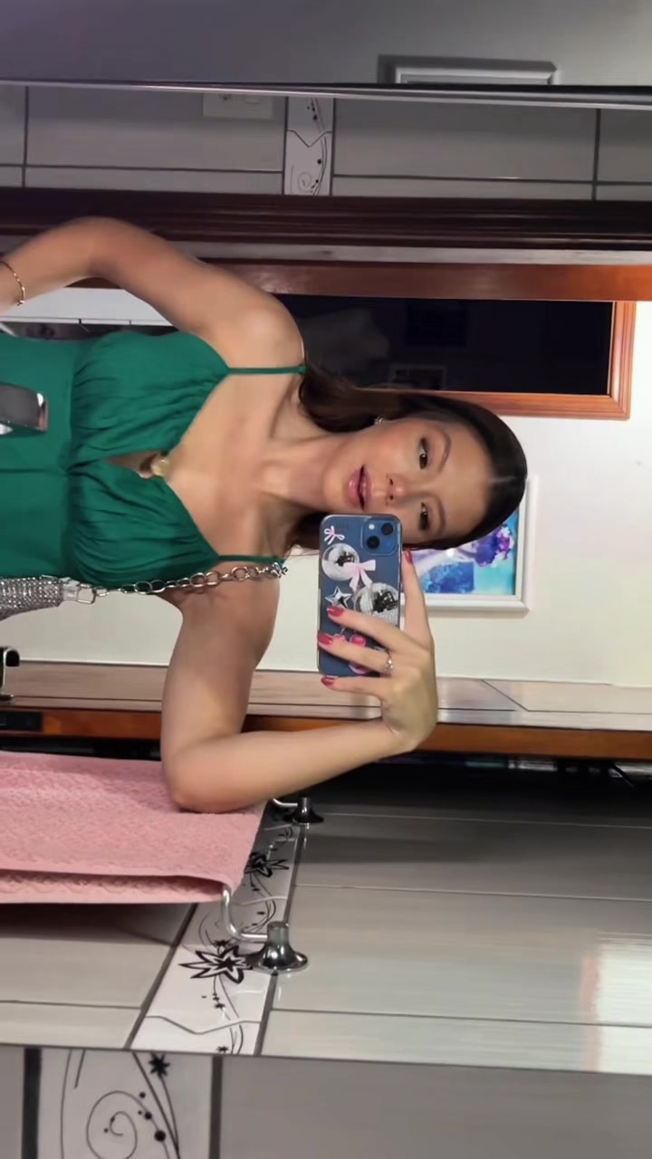 @LAÍS SARTORI ✨