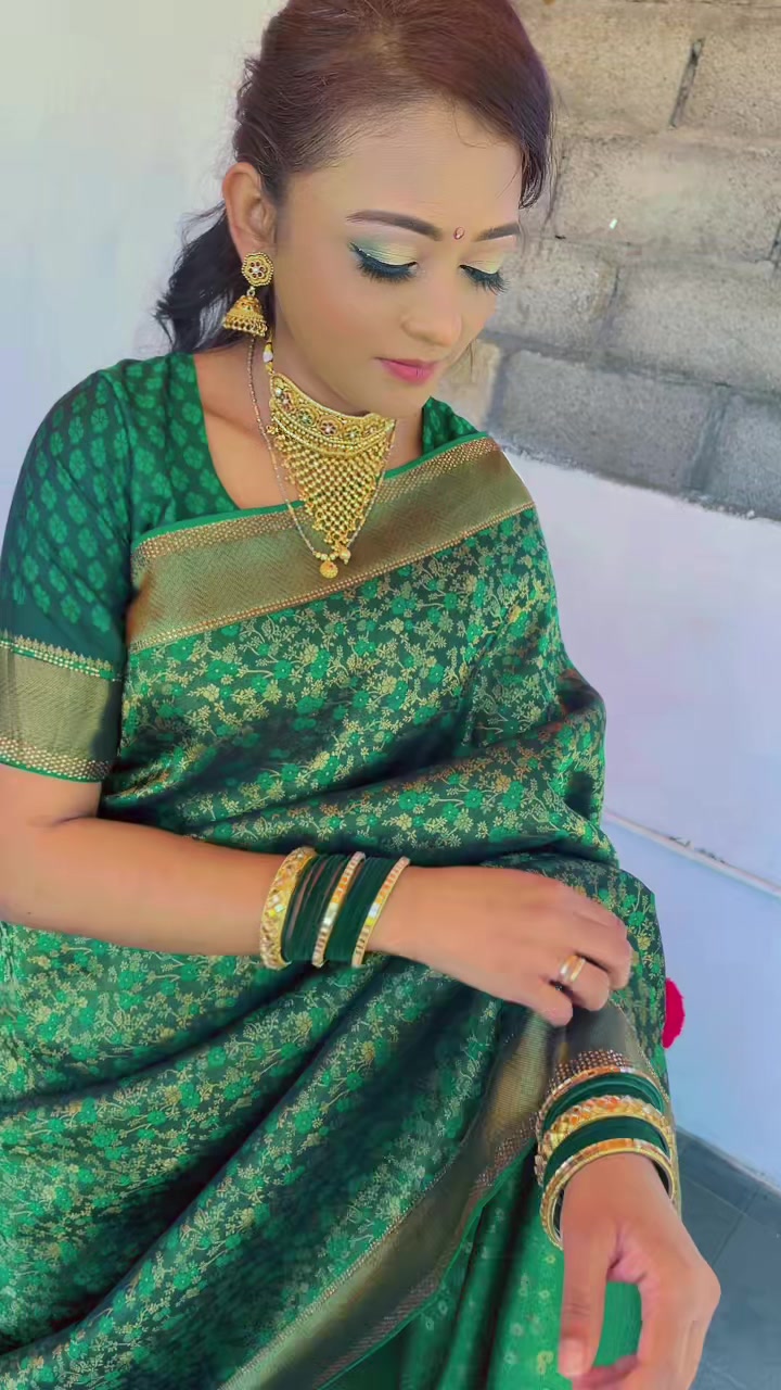@Chesh Makeup Artist