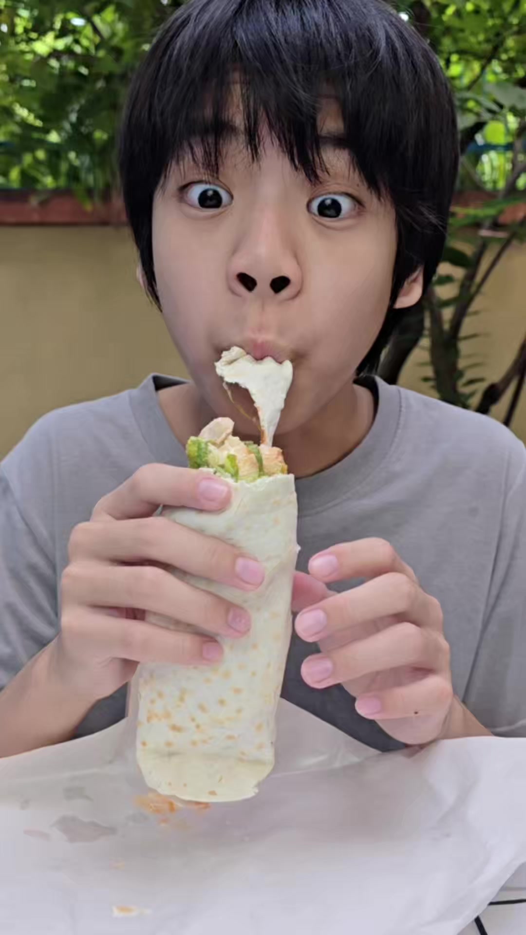 @2FonFon พี่ฝนฝน_อลัน