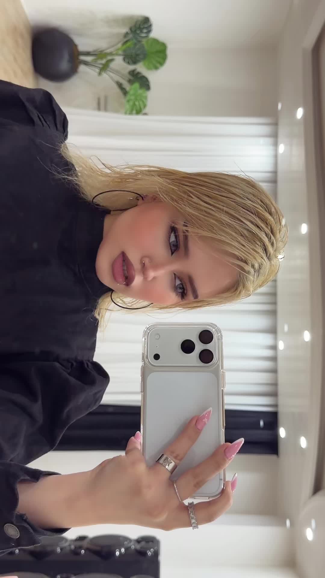 @heliaydn