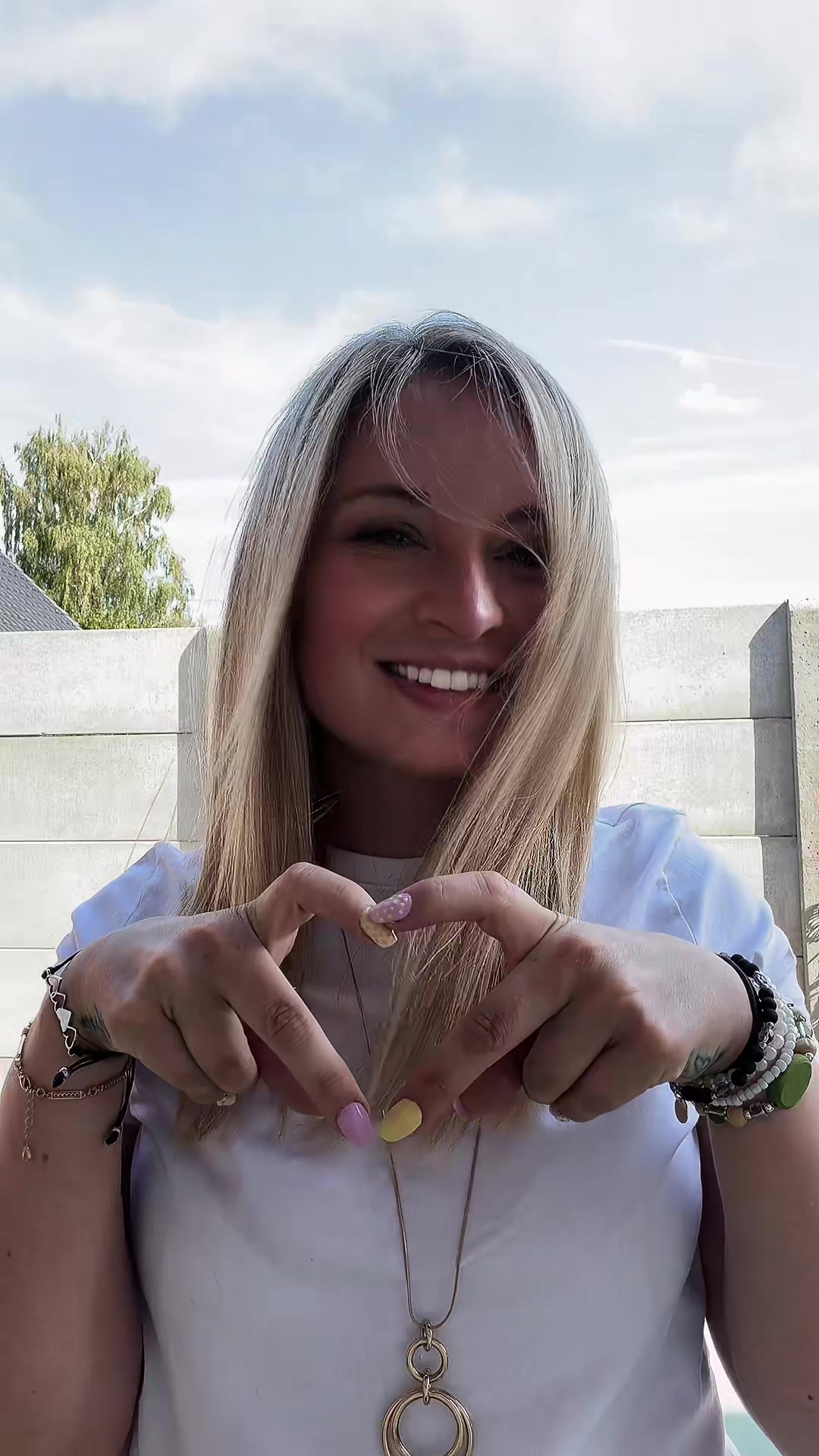 @Elodie