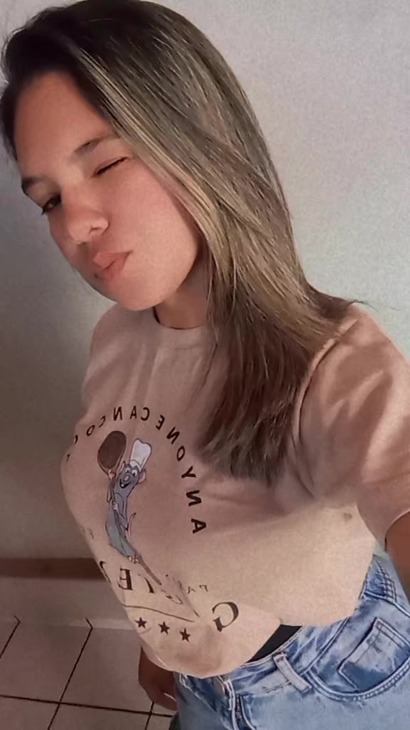 @taise Silva867