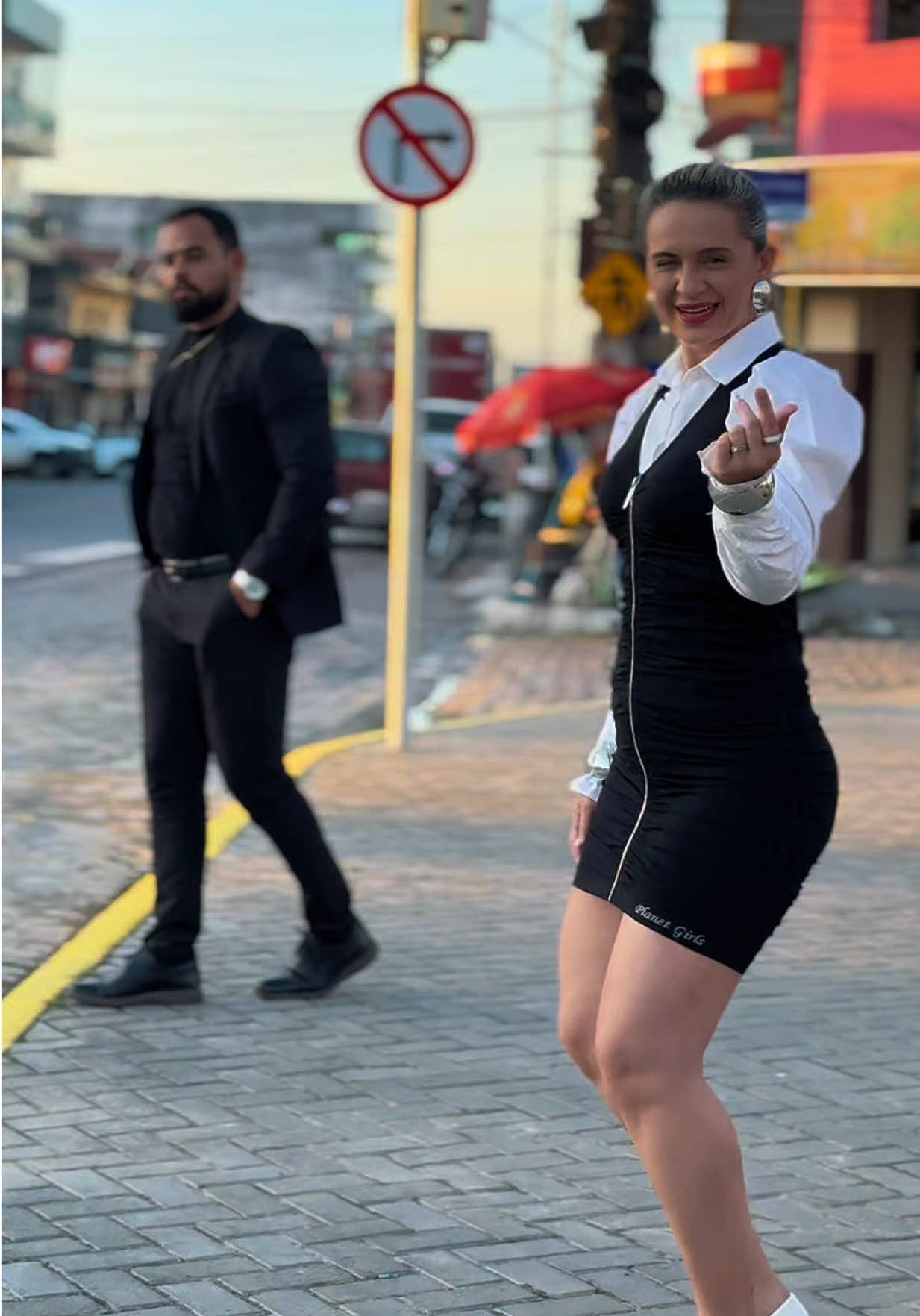 @elaiseamorim