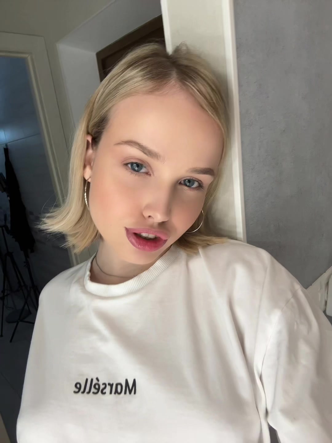 @LILY ♡︎