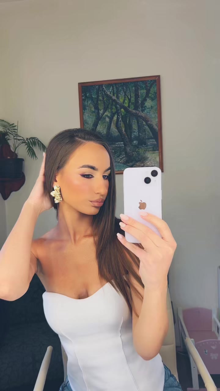 @Јована