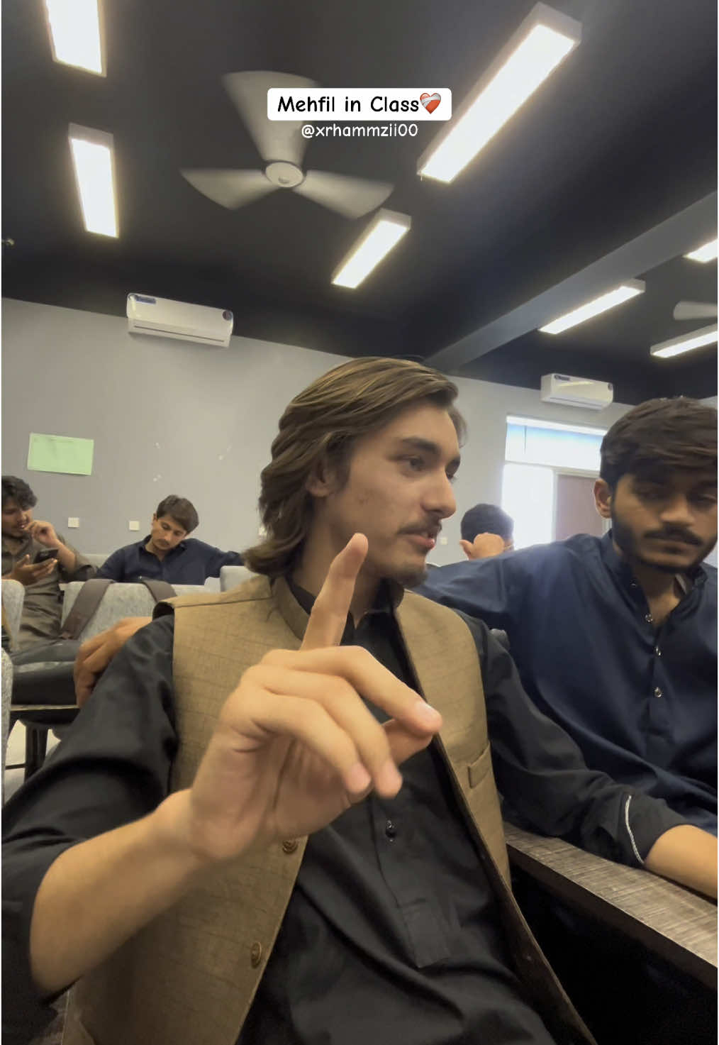 @𝗛𝗔𝗠𝗭𝗔 🚩