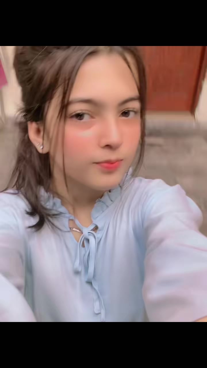 @𝐌𝐢𝐬𝐬 𝐌𝐞𝐞𝐫𝐚𝐛