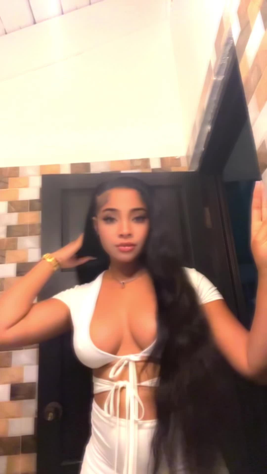 @Janeek