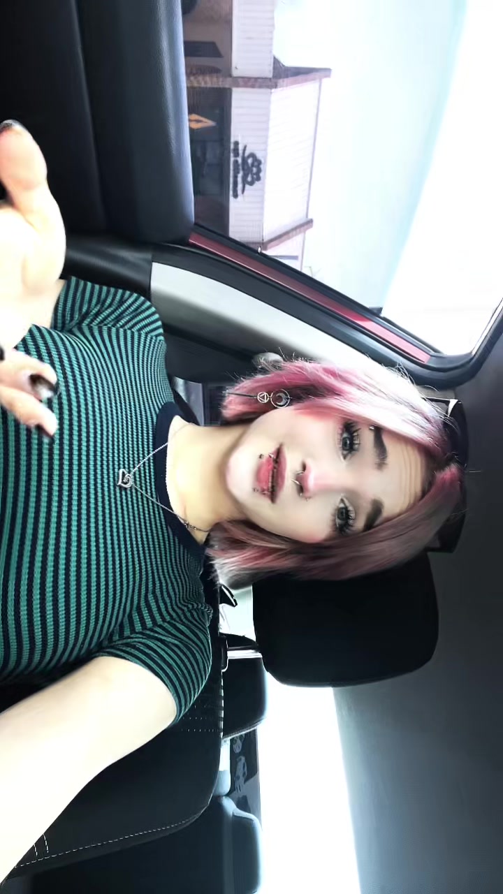 @k <3