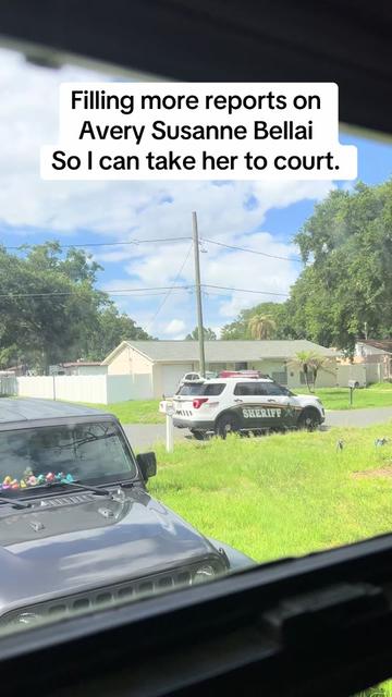 @👸🏽🪻