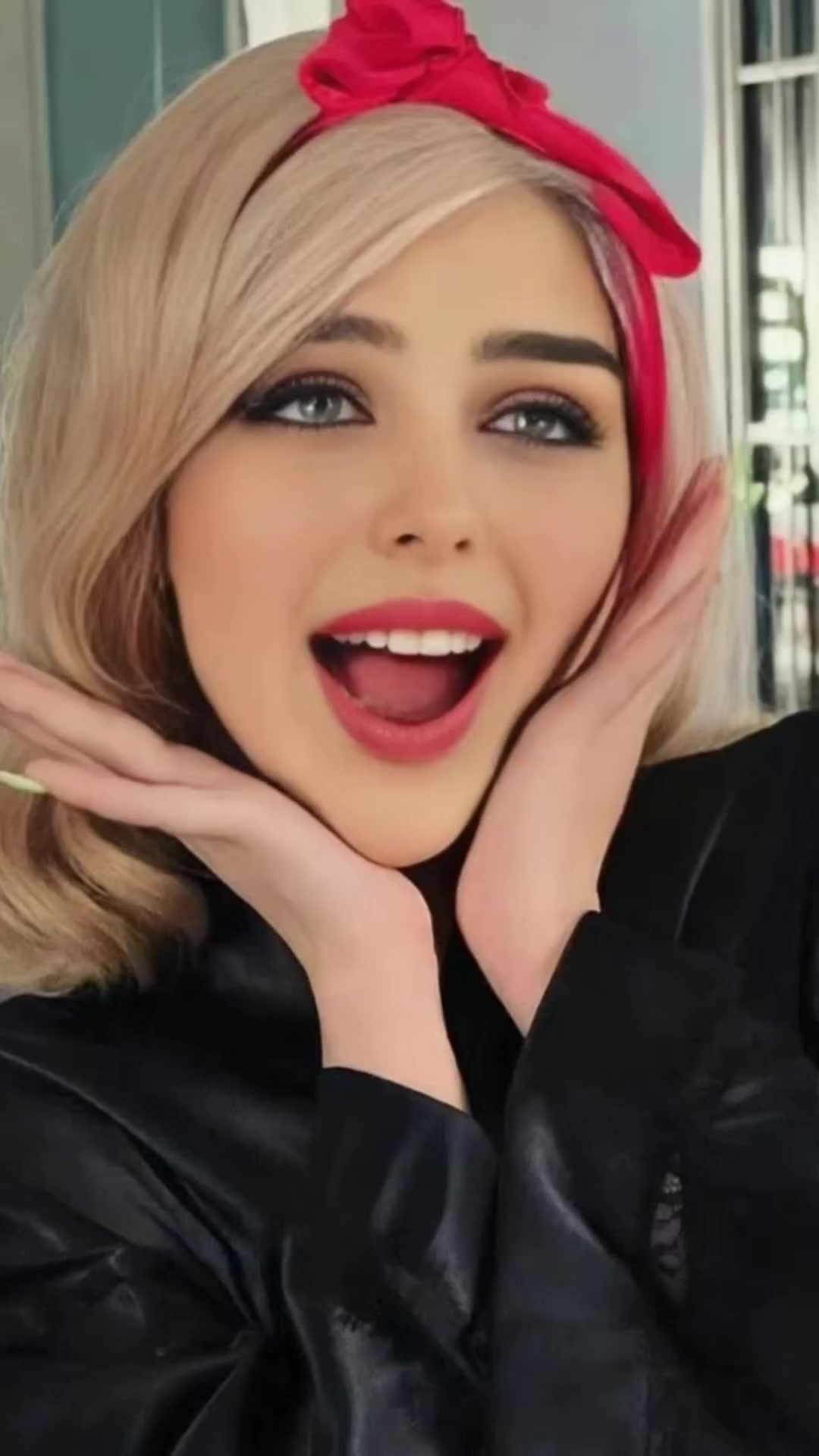 @من جهات اتصالك