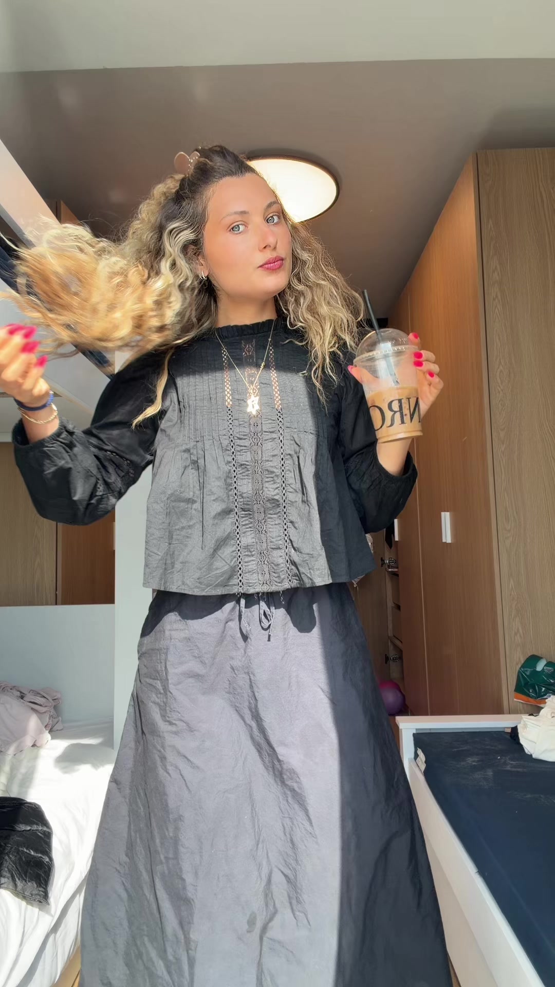 @lonznlattes