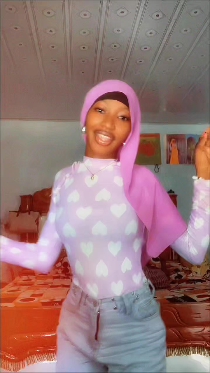 @<<🧕🦋F ❤️ONE💗27