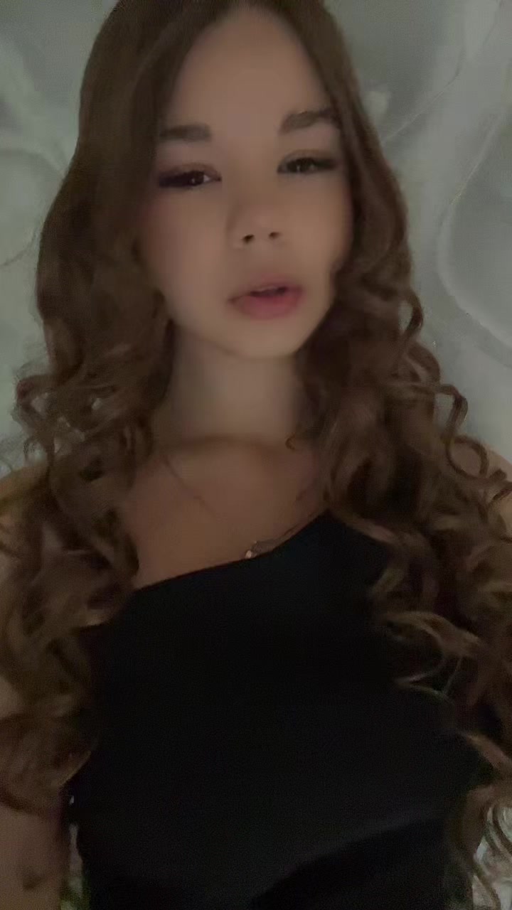 @Vikks💋