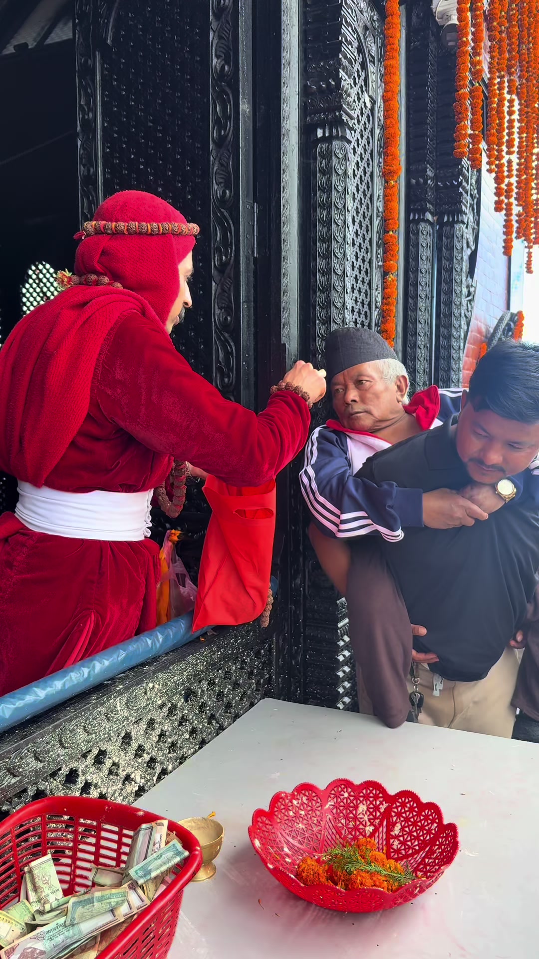 @Bidur Neupane (मूल पुजारी)