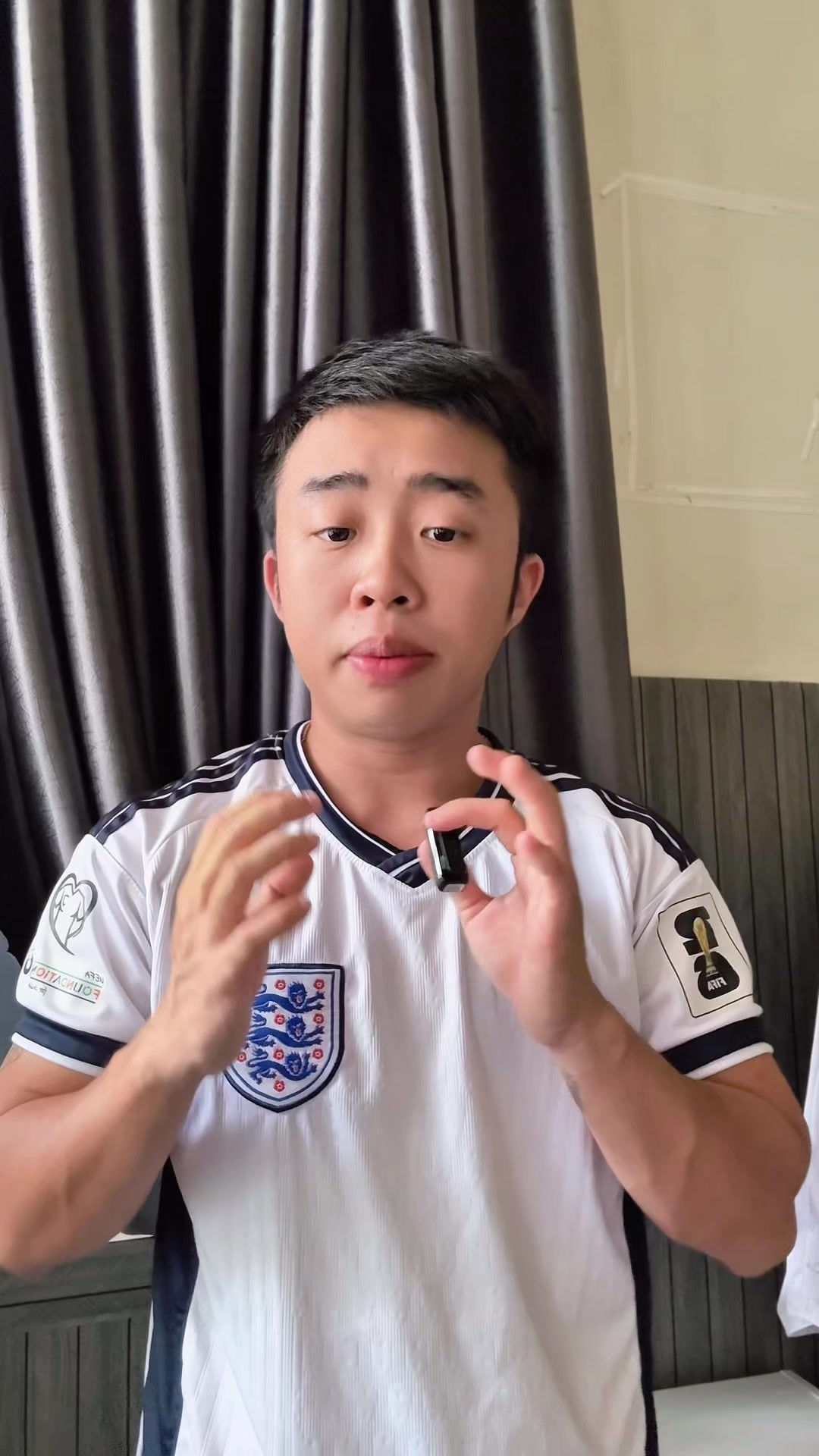 @Khánh Áo Nịt Tomboy Trans