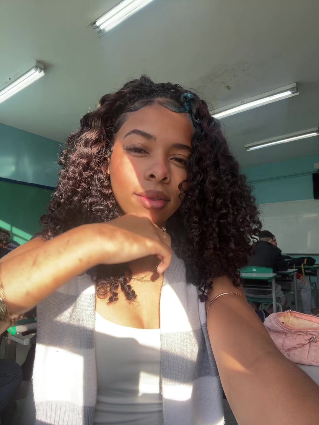 @👩🏽💻