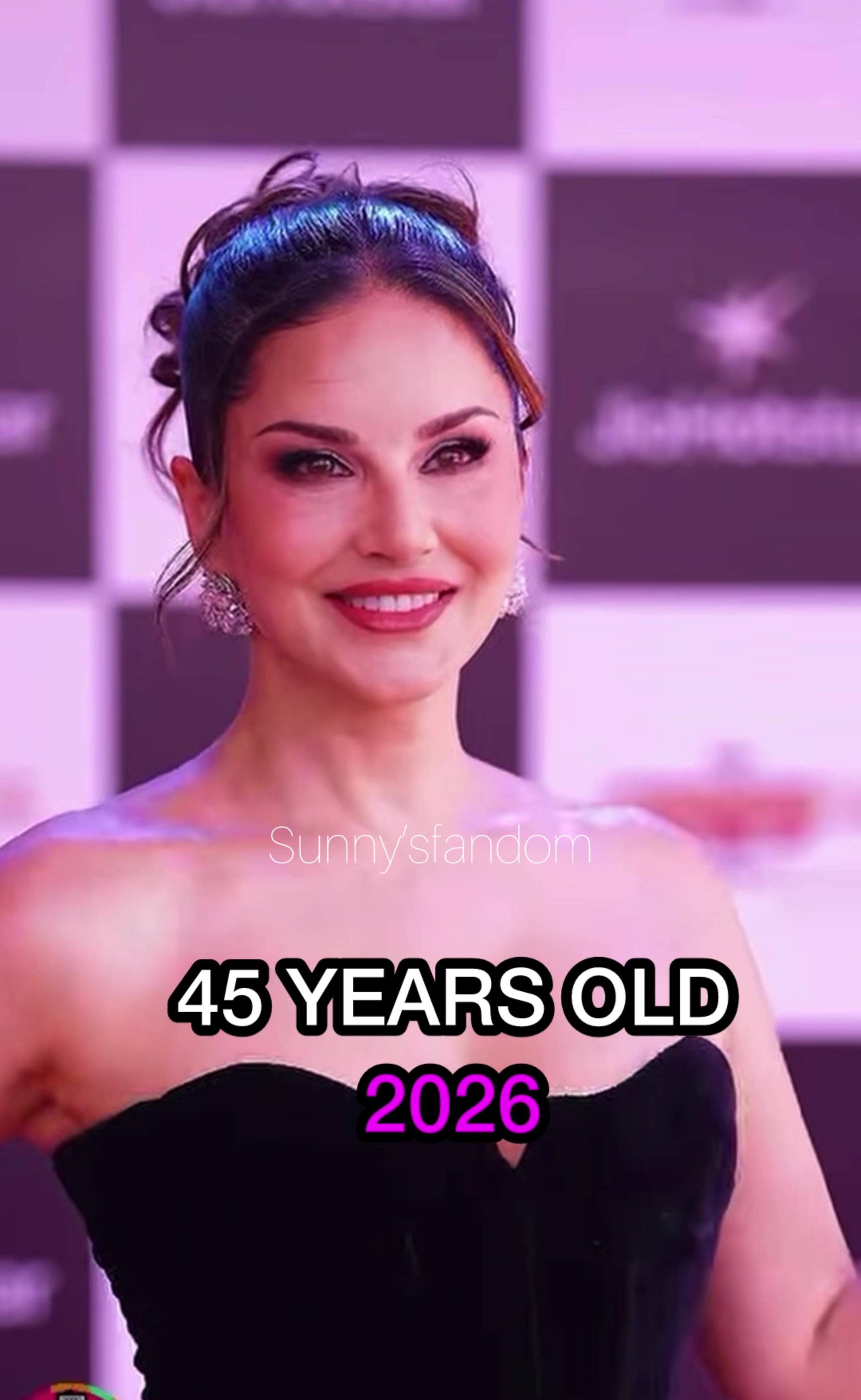 @SunnyLeone