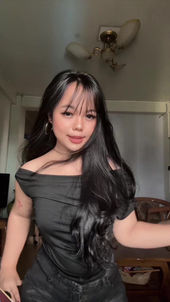 @Jloriaaa