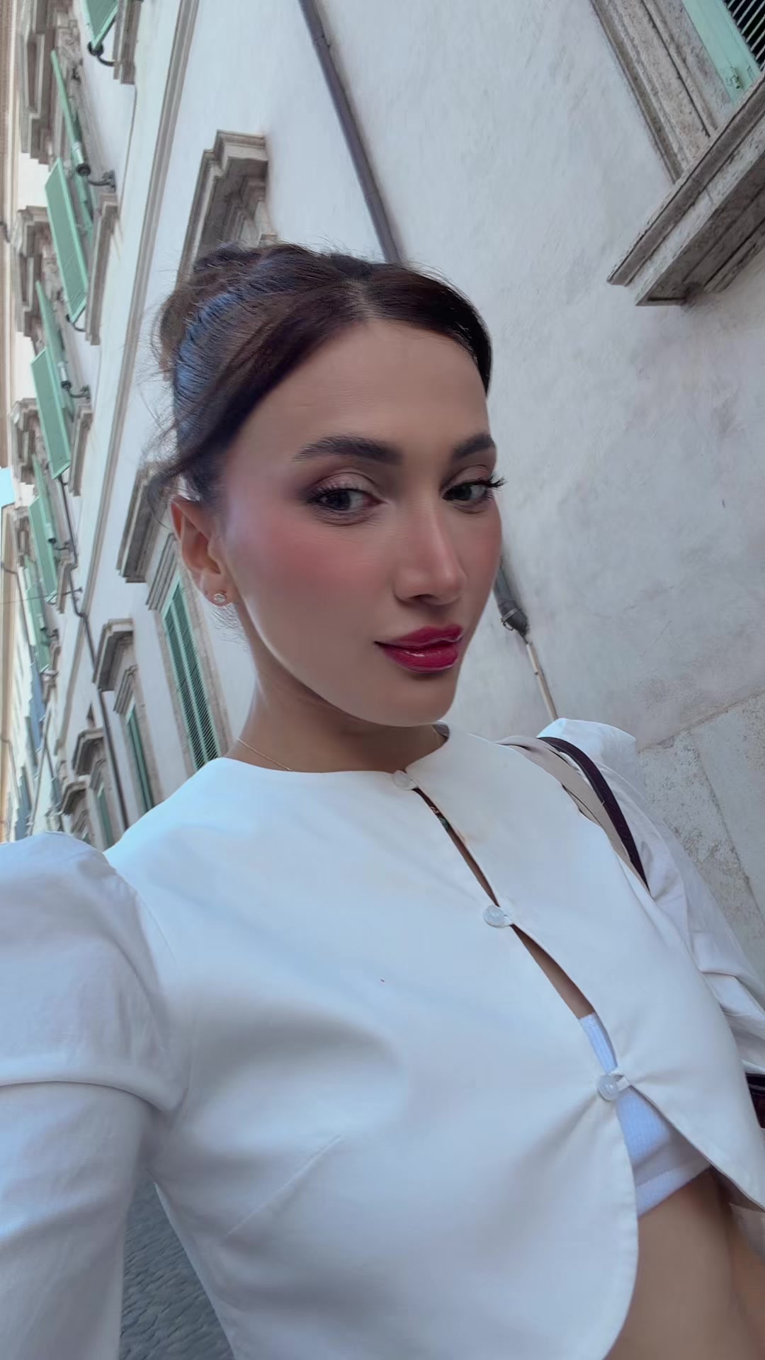 @B&uuml;şra Yal&ccedil;ın